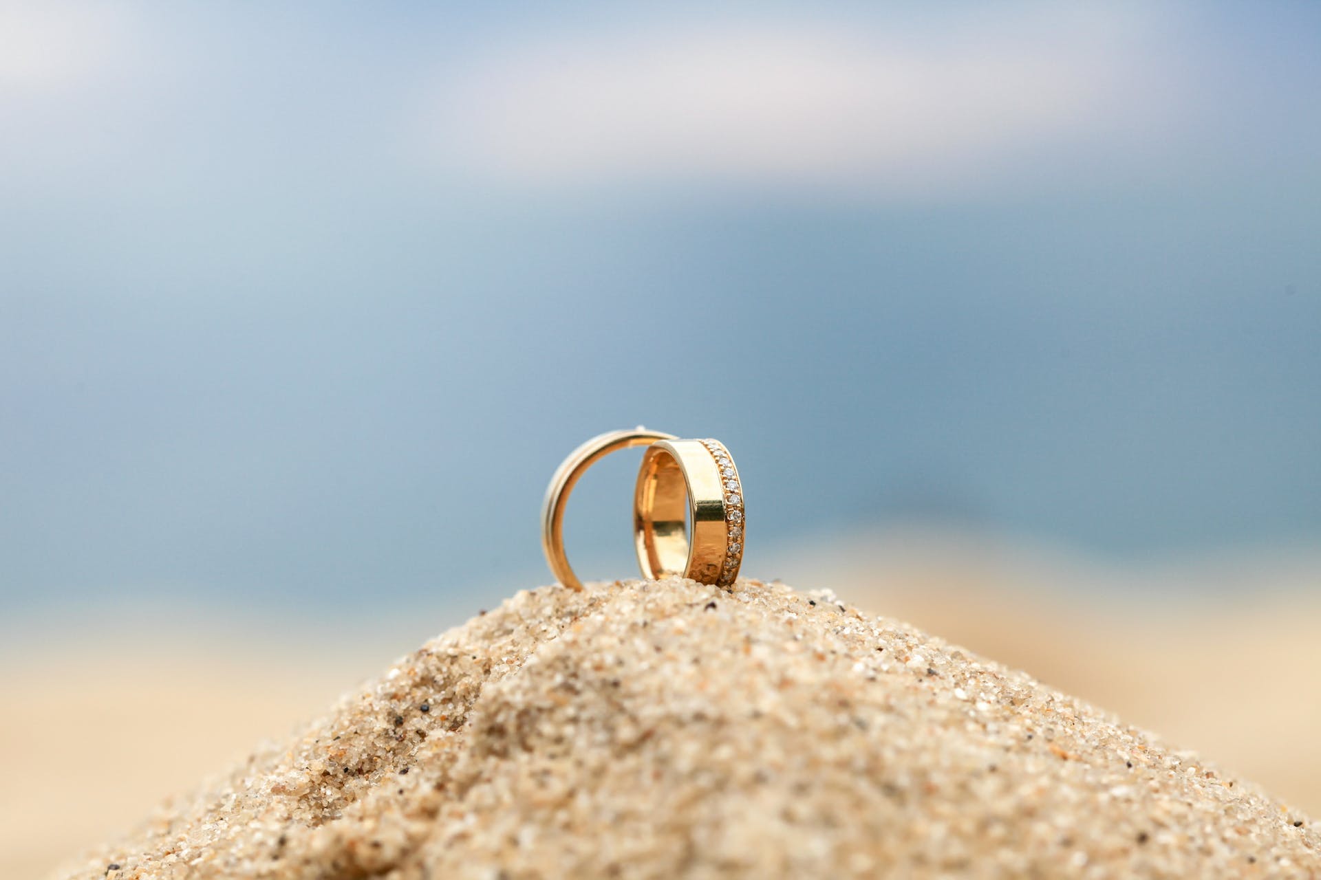 Gold and Diamond Wedding Bands in Beverly Hills CA