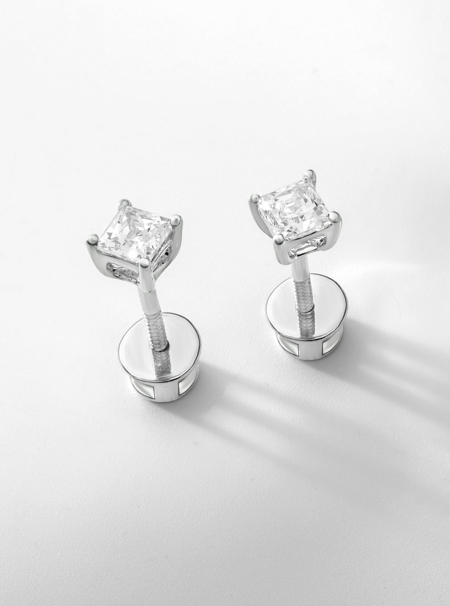 Lab Grown Diamond Studs in Beverly Hills, CA