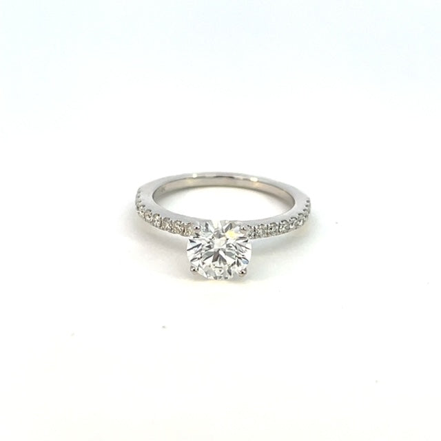 Beautiful Sparkling Round Brilliant Diamond Enagement Ring