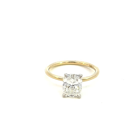 Beautiful Diamond Cushion Engagment Ring