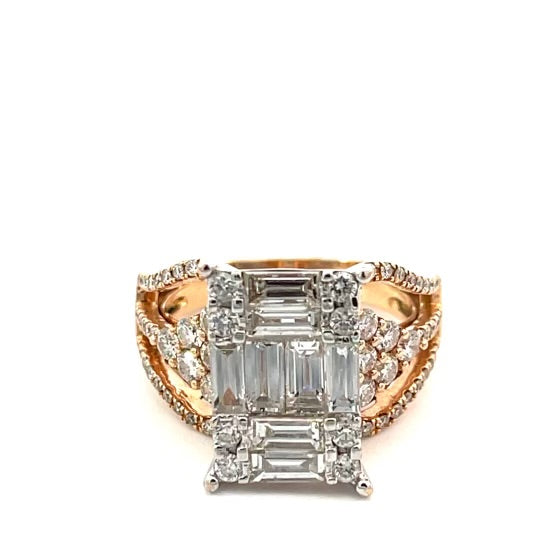 EMERALRD STATEMENT FASHION RING