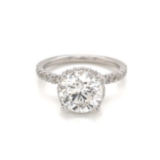 Beautiful Round Brilliant Diamond Ring