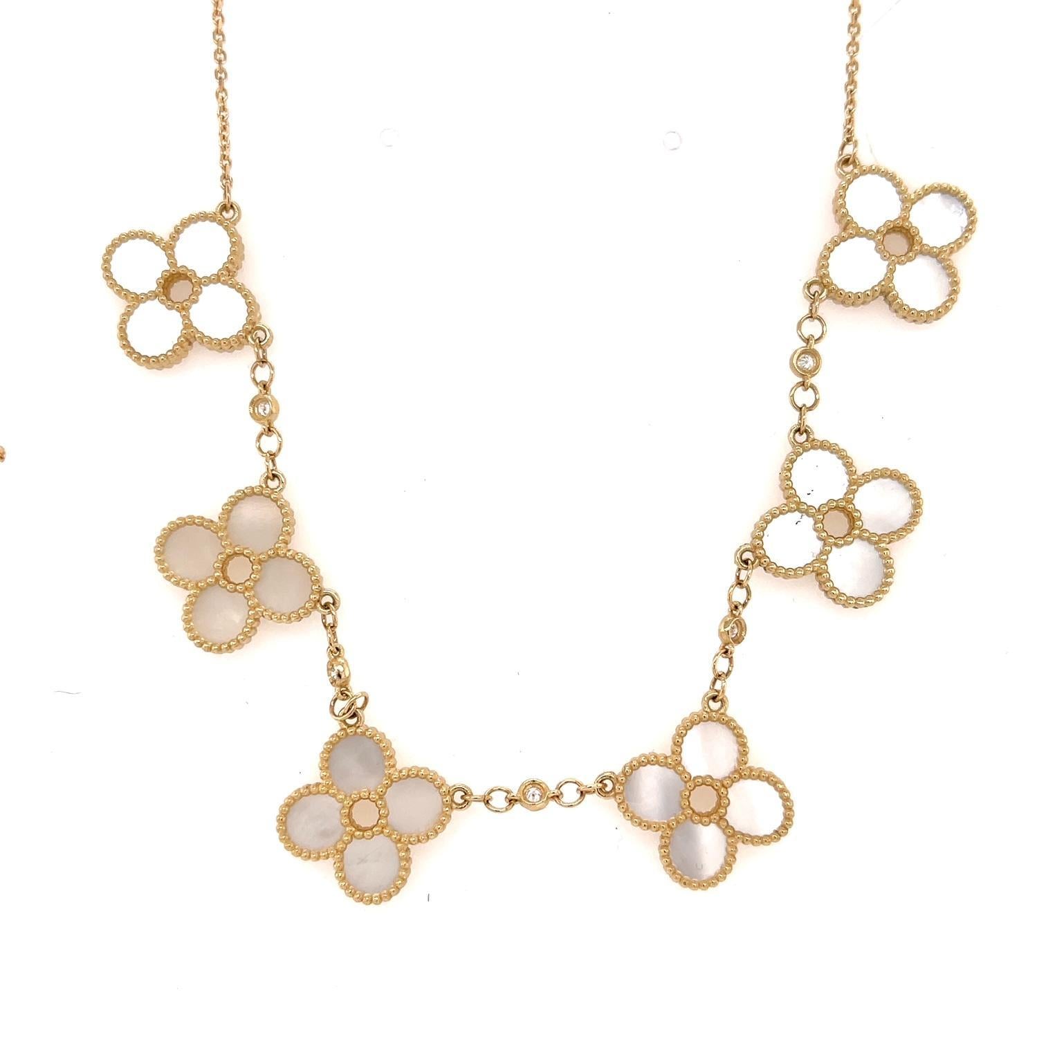 Capture the fleeting beauty of a flower with this fun and feminine necklace.