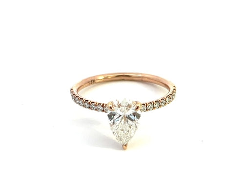 Pear shape Rose Gold Beautiful Diamond Ring